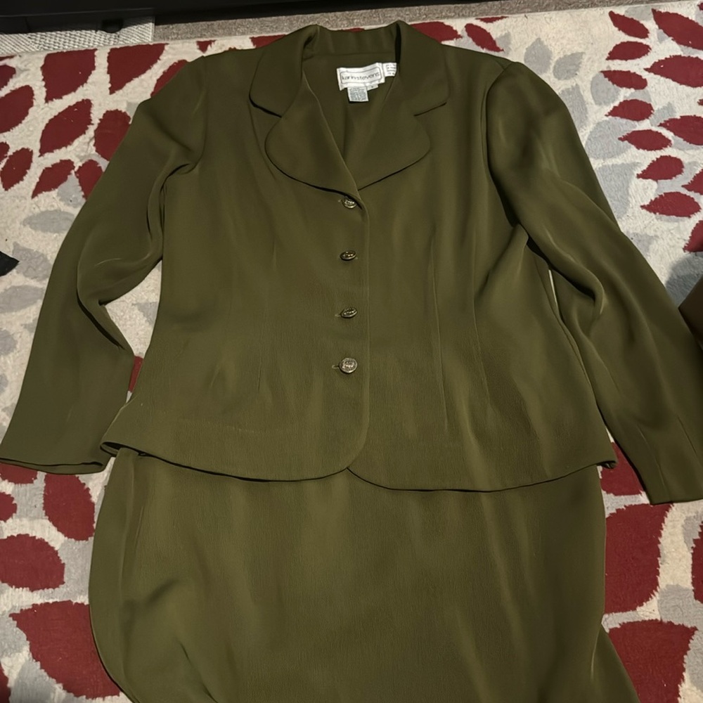 Karin Stevens two piece set